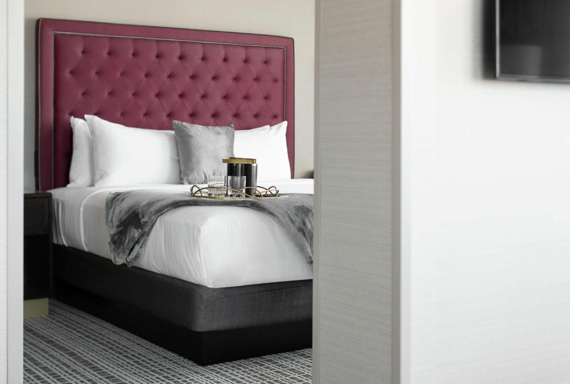 Suite King Angolare con 1 Camera da Letto
